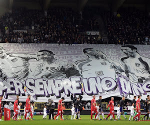 Kippenvelmoment in Anderlecht: Proto en Deschacht krijgen prachtig eerbetoon