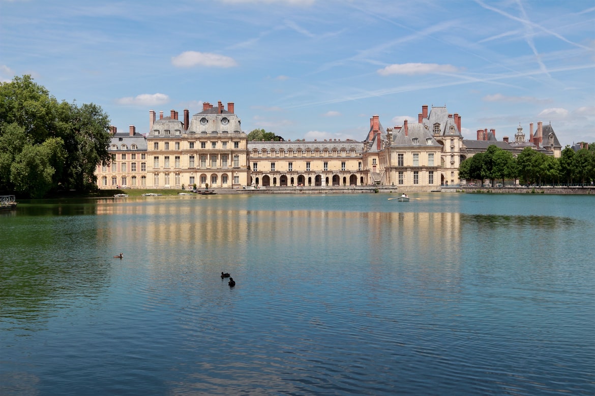 10 Best Castles To Visit In France