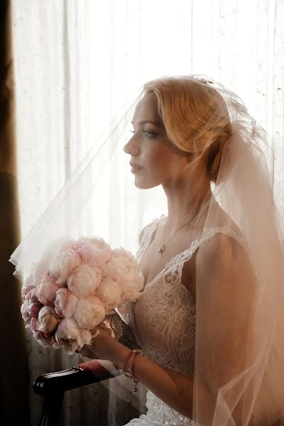ช่างภาพงานแต่งงาน Anastasiya Kotelnyk (kotelnyk) ภาพเมื่อ 22 พฤษภาคม 2020