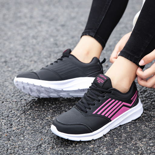 Title 7, Spring and Autumn Leather Sneakers for Middle-A...