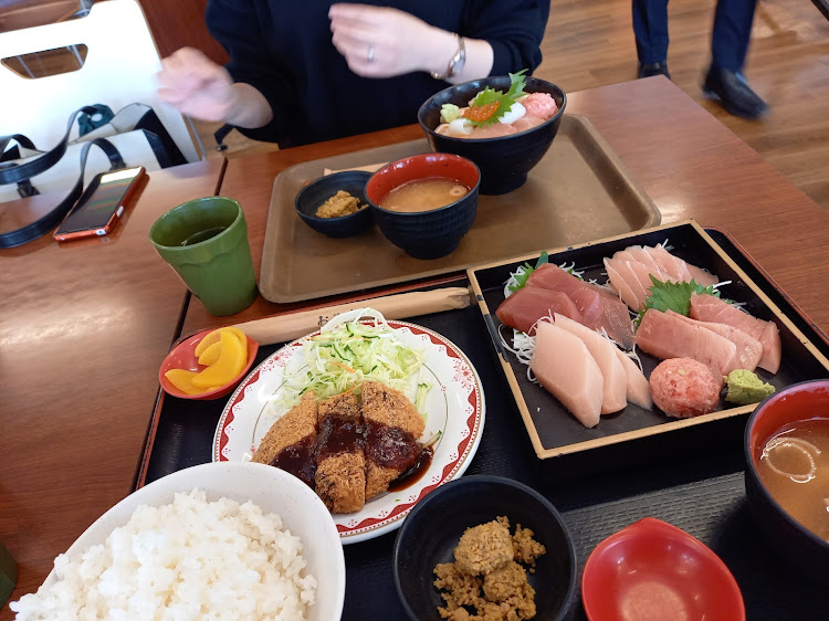 レヴォーグのPickUp Cars 2021・まぐろレストラン・大遠会館・コラボする時は食べに行きましょう‼️・カメ🐢活行きたいに関するカスタム事例の投稿画像5枚目