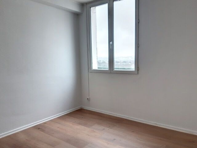 Vente appartement 3 pièces 68 m² à Montluçon (03100), 26 000 €