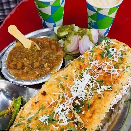 Chole Kulcha Paneer Wale [ 3 Pcs : One Plate]