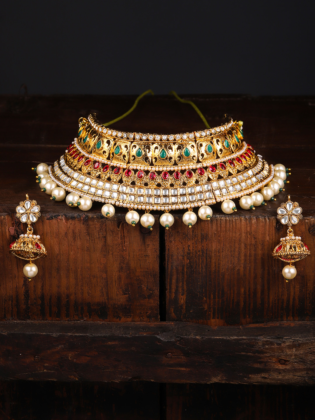 Artificial Jewelry Set with Necklace and earrings
