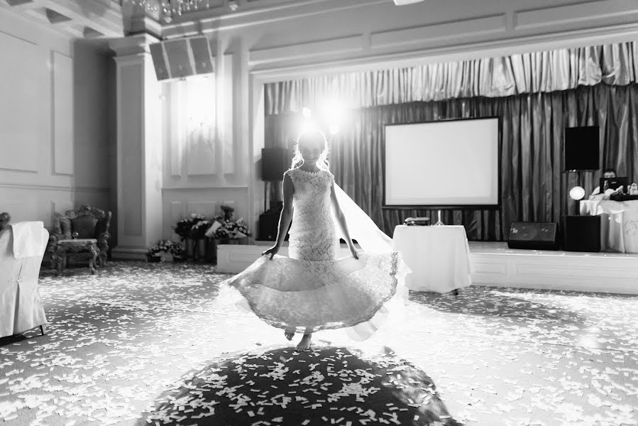 Bröllopsfotograf Andrey Lysenko (liss). Foto av 10 oktober 2017