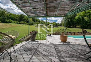 House with pool and terrace 3