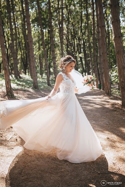 Fotógrafo de bodas Nikolay Glo (whitestudio). Foto del 27 de octubre 2017