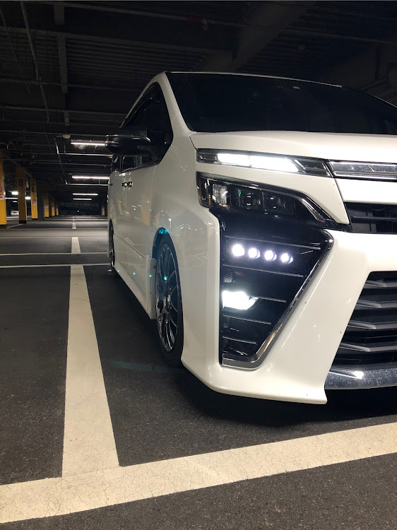 ヴォクシーの立駐・ひとり撮影会・お盆休み終了・明日は仕事休みに関するカスタム事例の投稿画像7枚目