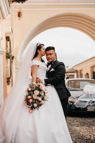 Fotógrafo de casamento Elmer Perez (elmerperez). Foto de 27 de março 2022