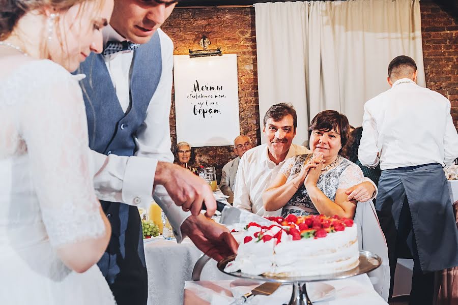 Wedding photographer Aleksandr Zotov (aleksandrzotov). Photo of 10 October 2019