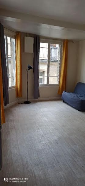 Location meublée appartement 1 pièce 32 m² à Laon (02000), 365 €