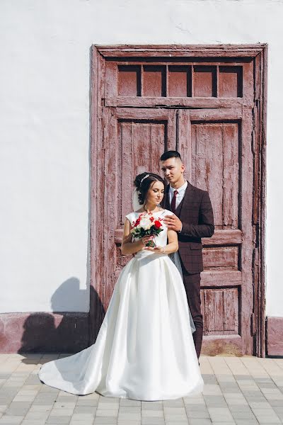 Fotógrafo de casamento Irina Timokhina (prettyirina). Foto de 11 de outubro 2019