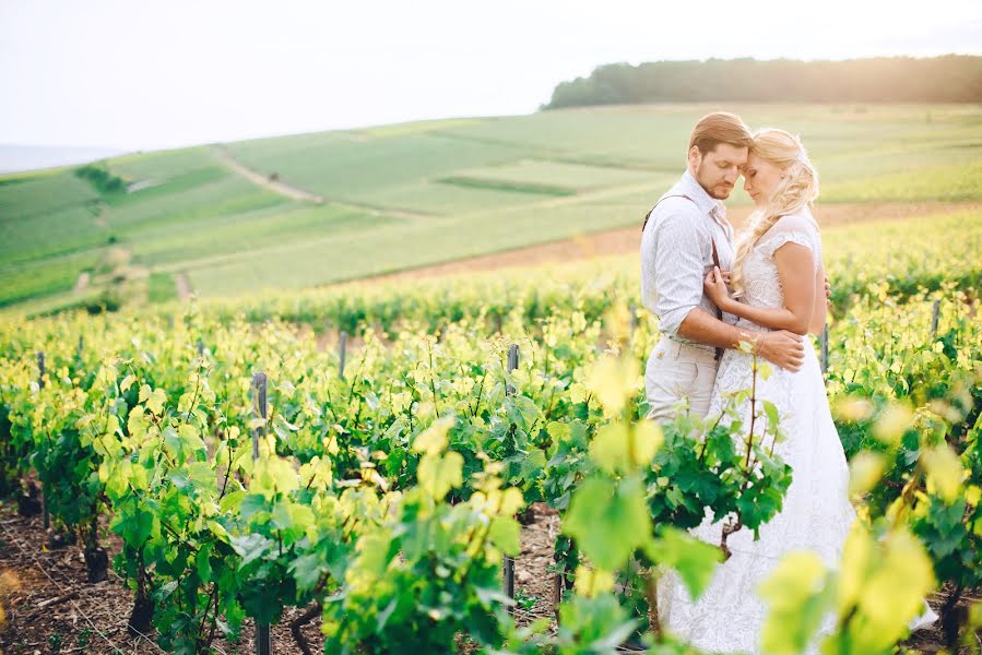 Fotografo di matrimoni Thomas Kart (kondratenkovart). Foto del 12 luglio 2015