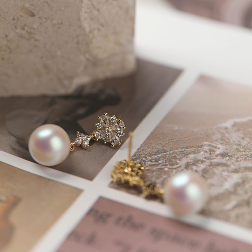 Title 1, Retro Minority Shining Pearl Stud Earrings, ele...