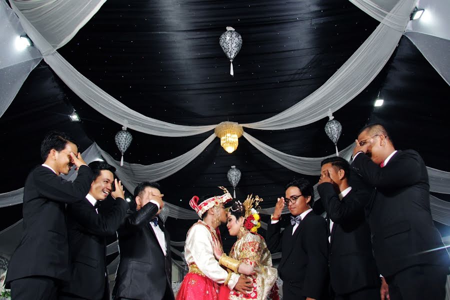 शादी का फोटोग्राफर Dwi Julian (dwijulian)। अप्रैल 8 2020 का फोटो