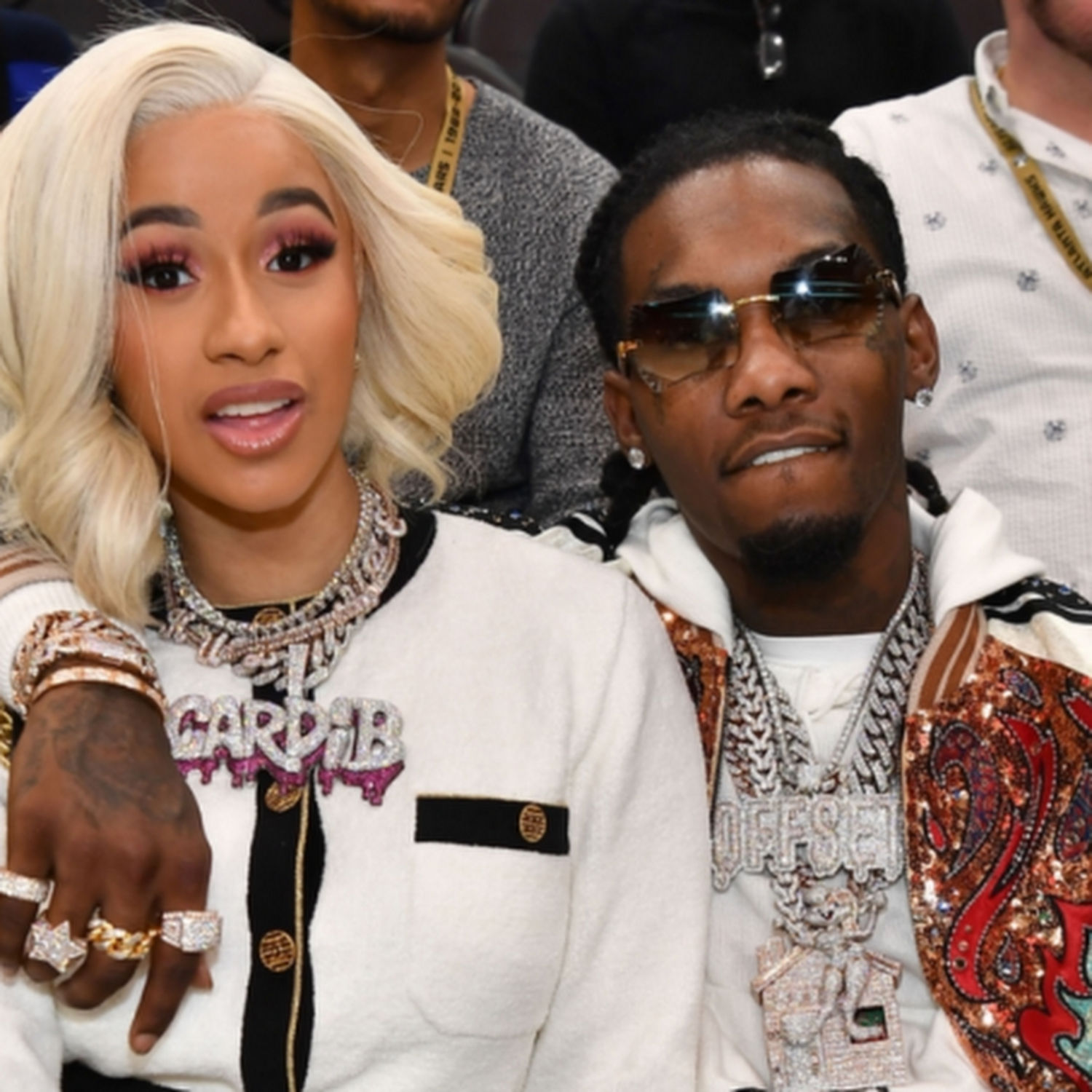 Offset Playfully Came For Cardi B's Go-To Hairstyle And Twitter Had A Lot  To Say