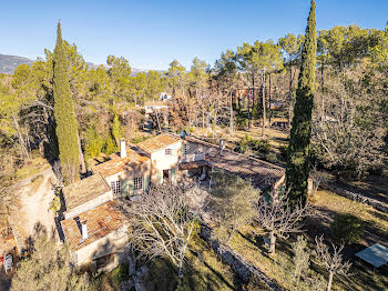 maison à Saint-Paul-en-Forêt (83)