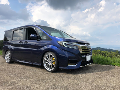 ステップワゴン Rp3 の愛車紹介 黄フォグ愛好会 ホイール交換 車高調整 ポテンザs007aに関するカスタム メンテナンスの投稿画像 車のカスタム情報はcartune