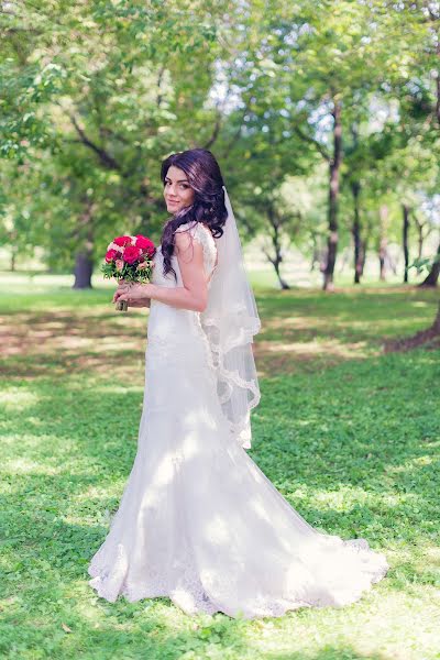 Fotografo di matrimoni Alesya Kotova (alesiakotova). Foto del 22 marzo 2019