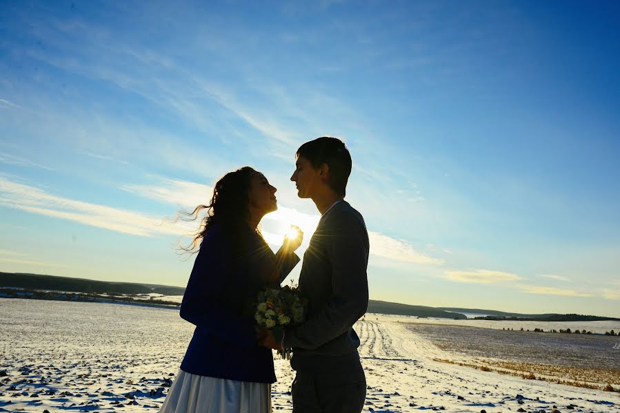 Wedding photographer Lena Popova (lenabrain). Photo of 17 November 2014