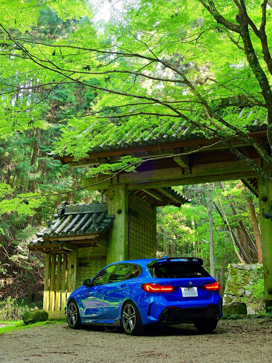 M135iの美人人妻の巣窟・談山神社 東大門・⭕️⭕️しいこと・キモオタブルーに関するカスタム事例の投稿画像1枚目
