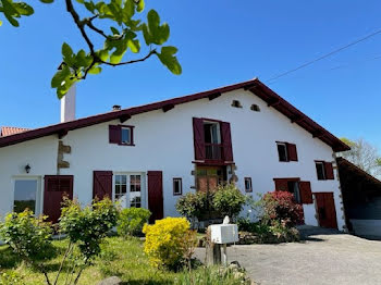 appartement à Amorots-Succos (64)