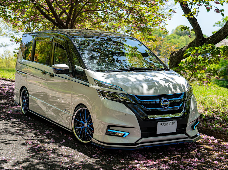 セレナのC27の日・ヌルテカボディ選手権・葉桜と愛車に関するカスタム事例の投稿画像1枚目