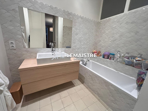 Apartment 5