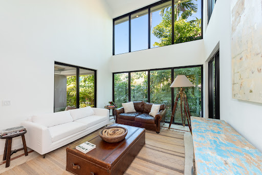 House with pool 5