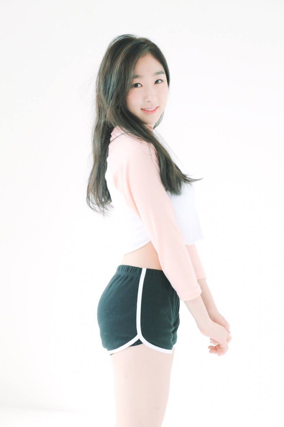 Image: Cosmic Girls' Soobin / Starship Entertainment