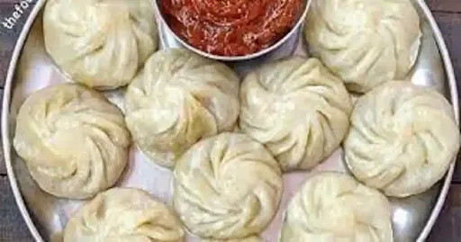 Veg Steamed Momos [8 Pieces]