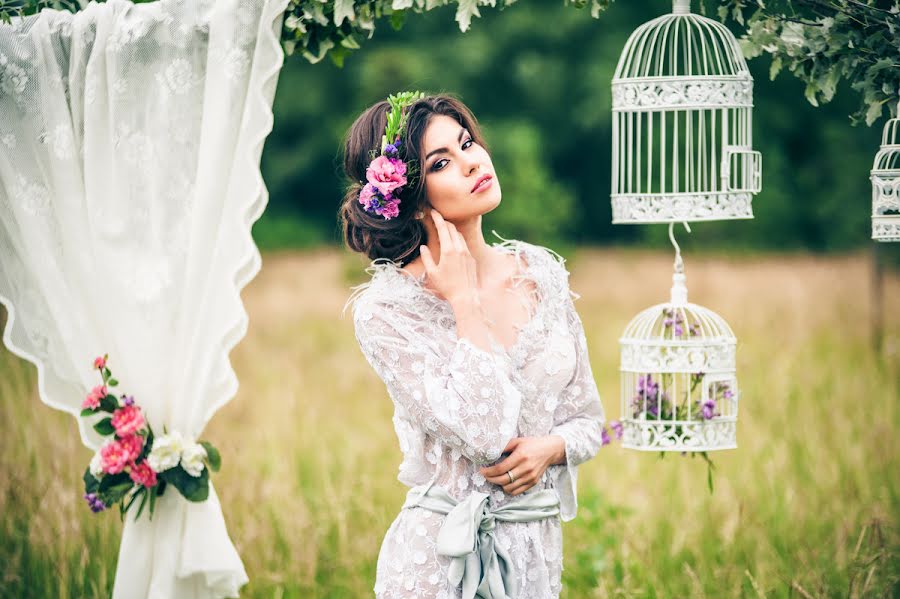 Jurufoto perkahwinan Elena Timoschenko (photowedfamily). Foto pada 22 Julai 2015