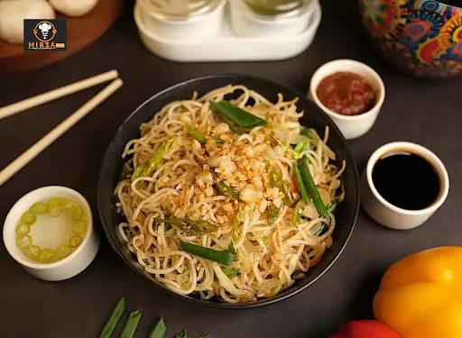 Veg Hakka Noodles