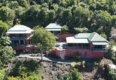 Villa avec piscine et terrasse 3