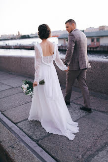 Fotógrafo de casamento Asya Sharkova (asya11). Foto de 9 de agosto 2022