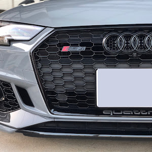 RS4 アバント B9