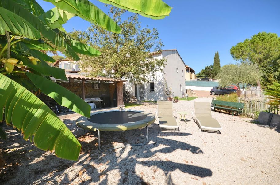 Vente villa 7 pièces 196 m² à Mougins (06250), 790 000 €