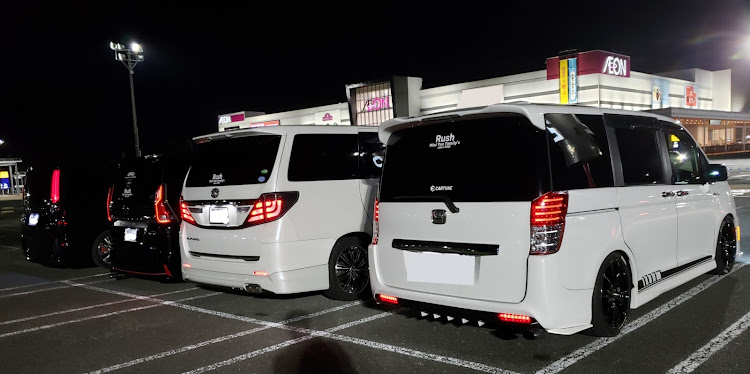 ステップワゴンのオフ会に関するカスタム事例の投稿画像2枚目