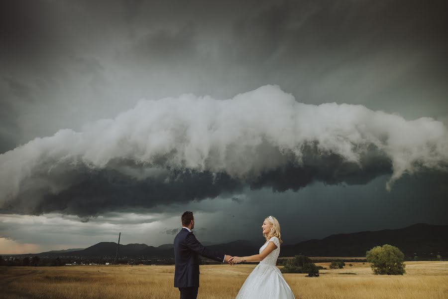 Fotógrafo de casamento Diana Cherecheș (dianachereches). Foto de 10 de maio 2023