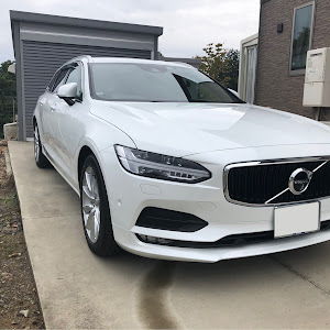 V90