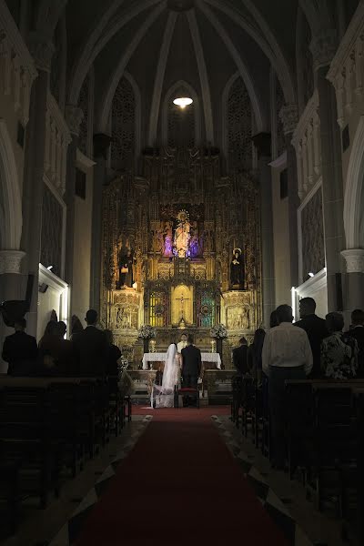 Jurufoto perkahwinan Claudio Valbuena (claudiovalbuena). Foto pada 4 Januari 2019