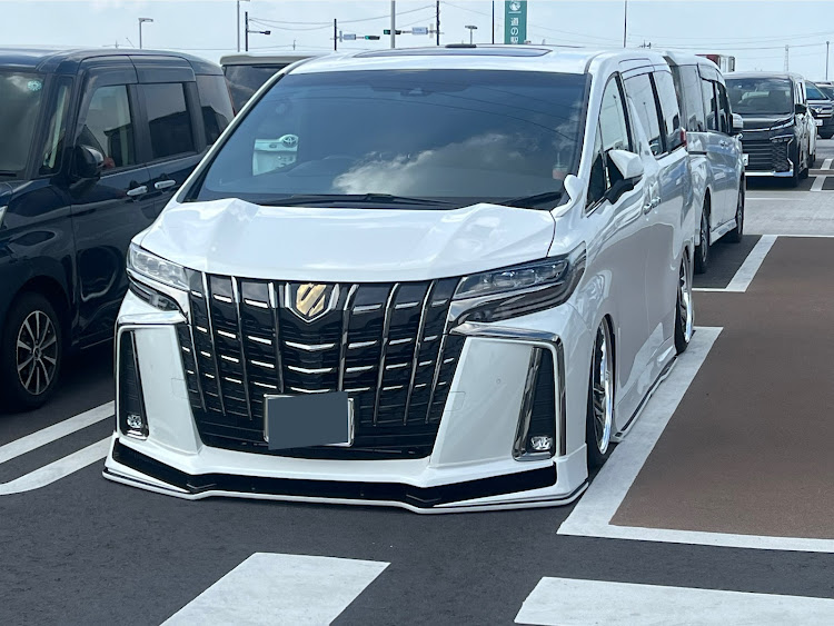 アルファード Type GOLDのしろっち　関【輩】東さんが投稿したカスタム事例の投稿画像1枚目