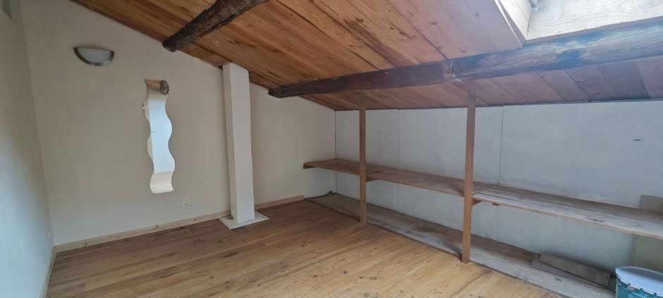 Location  appartement 5 pièces 100 m² à Le Teil (07400), 700 €