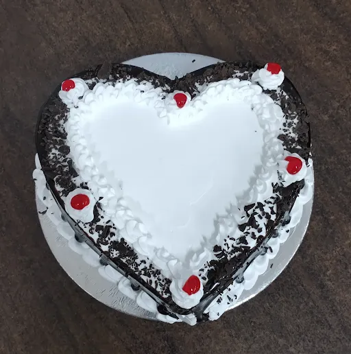 Black Forest Heart Shape Cake [1kg]