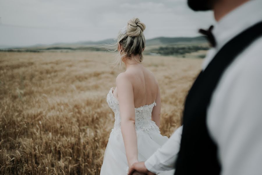 Fotografo di matrimoni Gaga Mindeli (mindeli). Foto del 9 aprile 2022