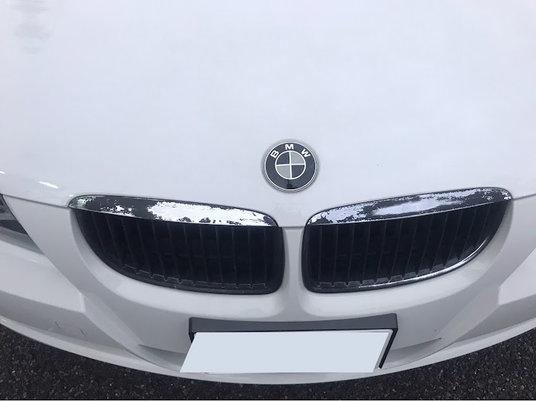 3シリーズ セダンのBMW3シリーズ・E90・DIY・塗装・ウレタンに関するカスタム事例の投稿画像1枚目
