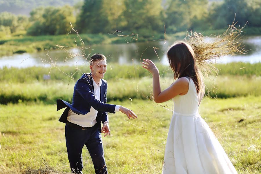 Huwelijksfotograaf Natalya Dacyuk (golubka). Foto van 11 september 2019