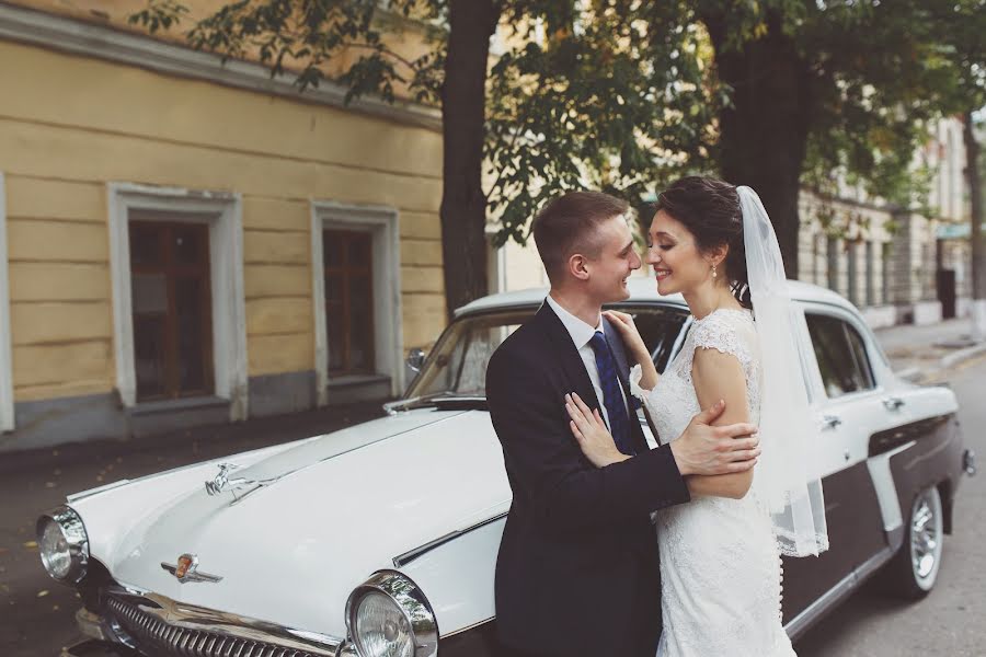 Wedding photographer Mikhail Rodionov (miha). Photo of 11 October 2015