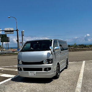 ハイエースバン KDH205V