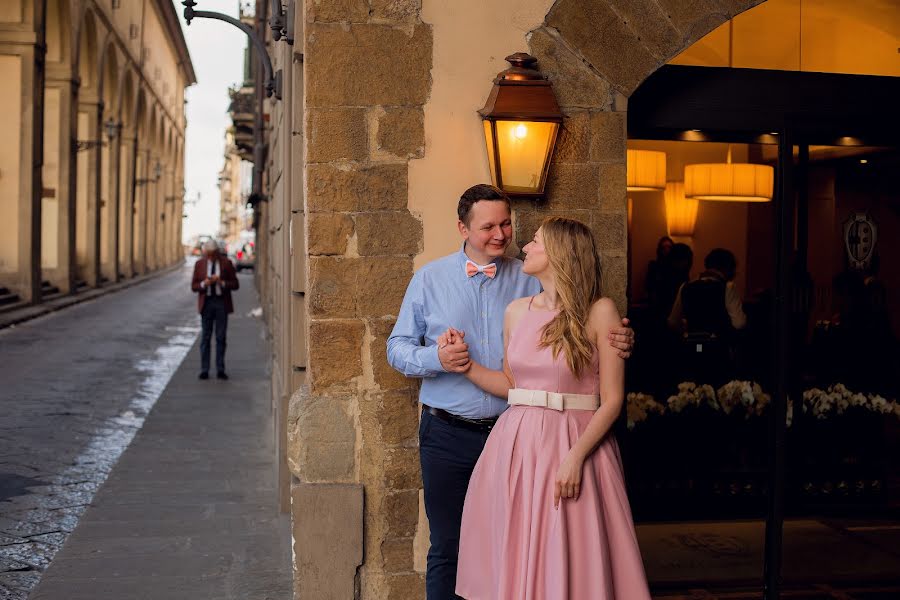 Fotógrafo de casamento Marina Yakovleva (smillow). Foto de 12 de setembro 2018